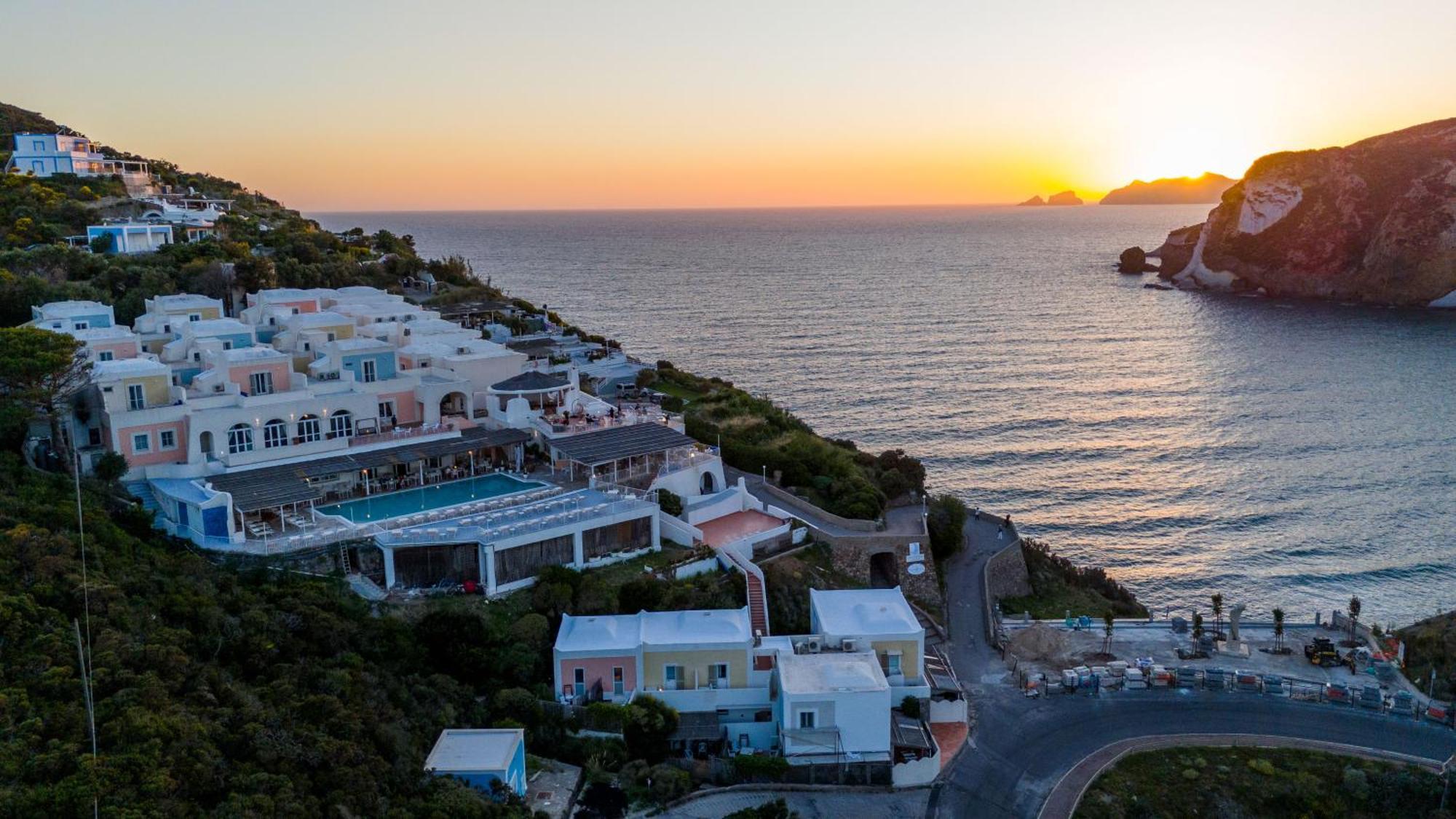 Hotel Chiaia Di Luna Ponza Exteriör bild