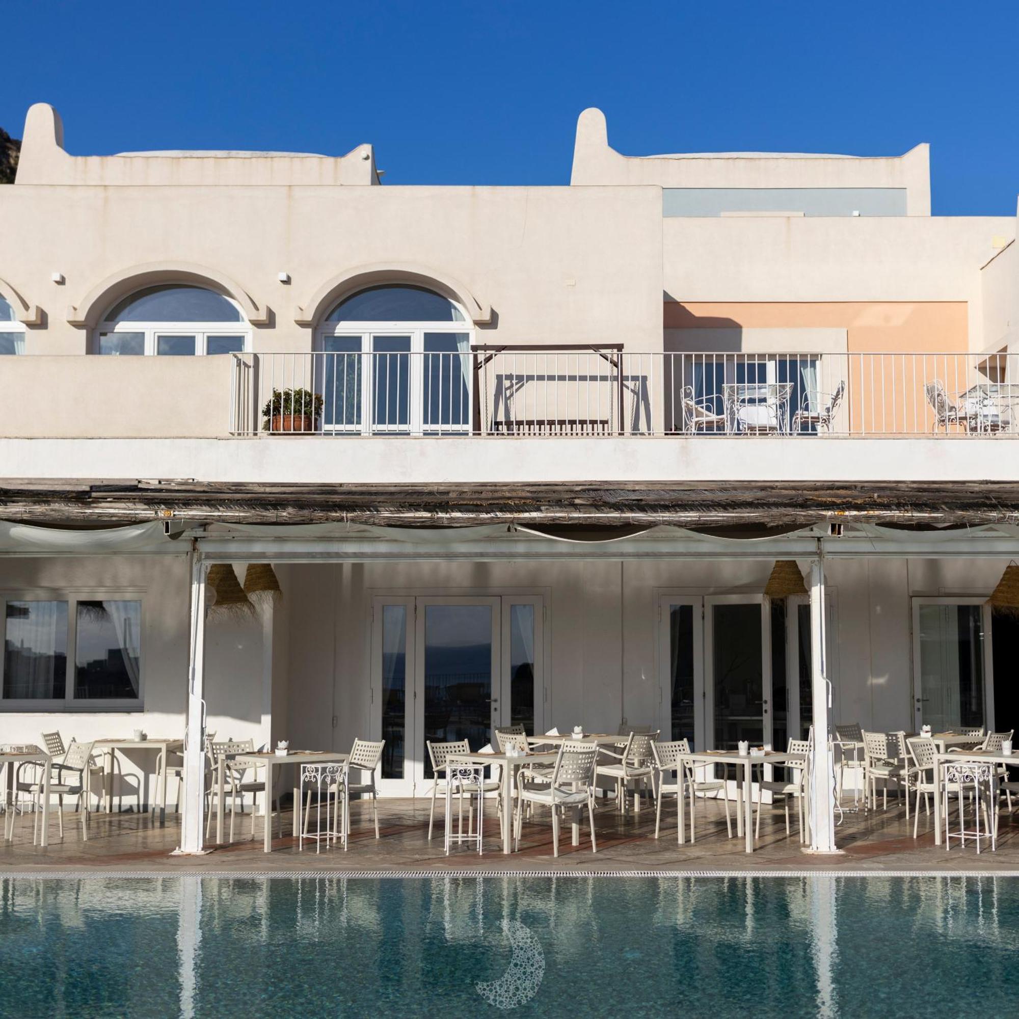 Hotel Chiaia Di Luna Ponza Exteriör bild