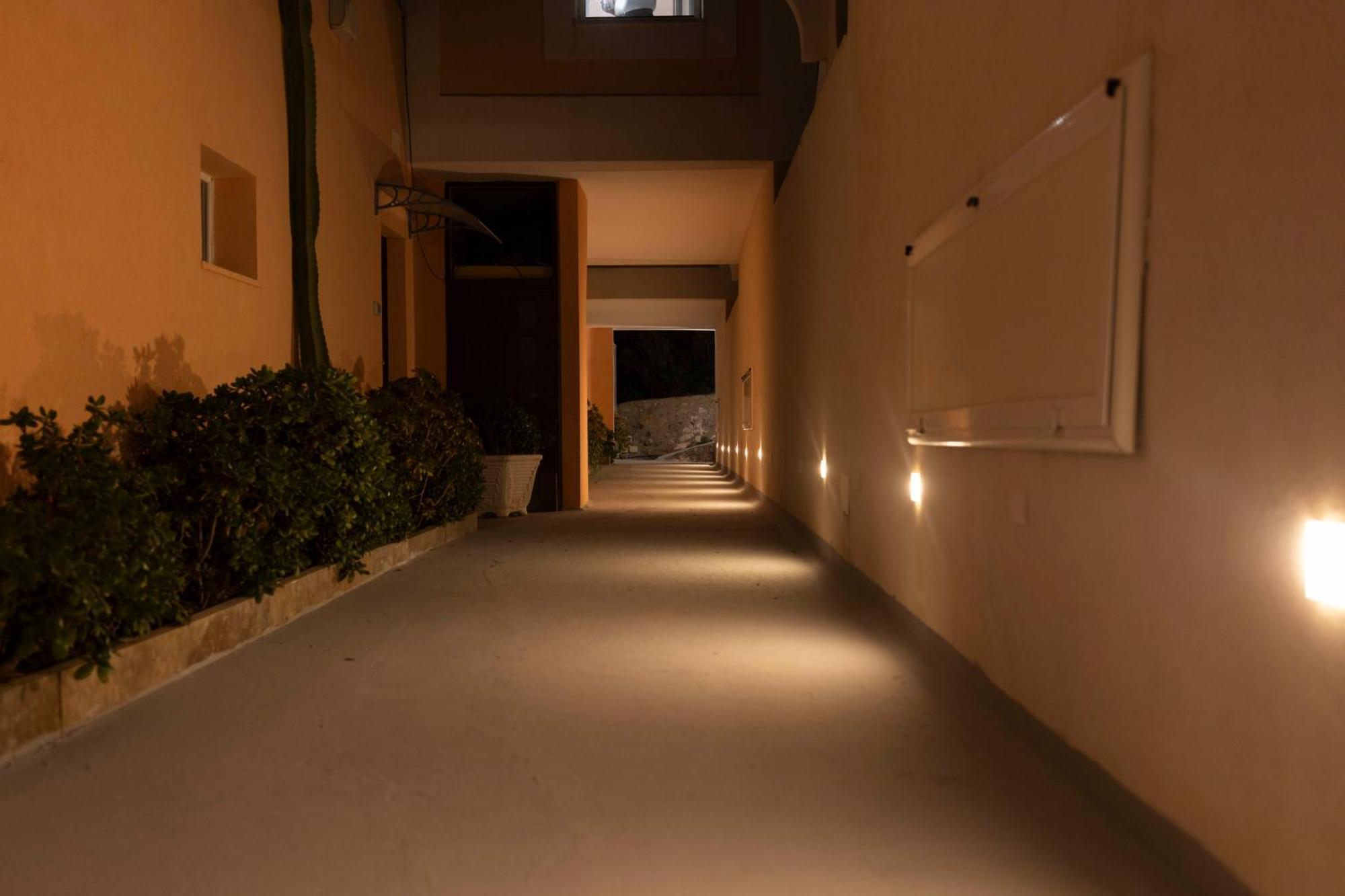 Hotel Chiaia Di Luna Ponza Exteriör bild