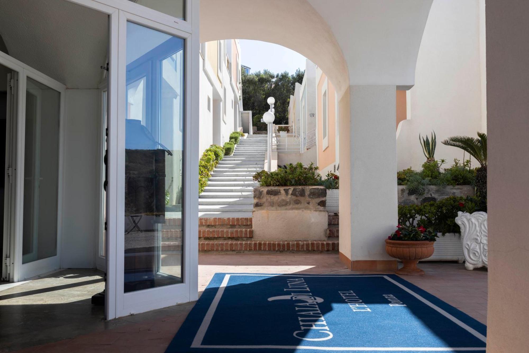 Hotel Chiaia Di Luna Ponza Exteriör bild