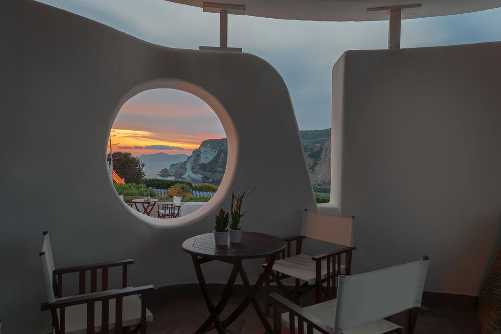 Hotel Chiaia Di Luna Ponza Exteriör bild